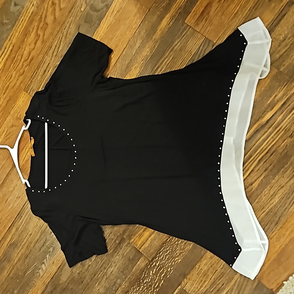 Belldini Plus black and white beaded top....size 1X